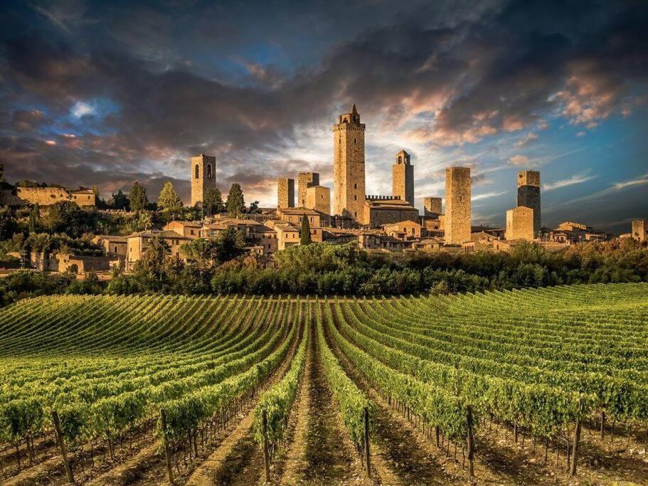 Lovely 2 Bedroom In San Gimignano Historic Center Extérieur photo