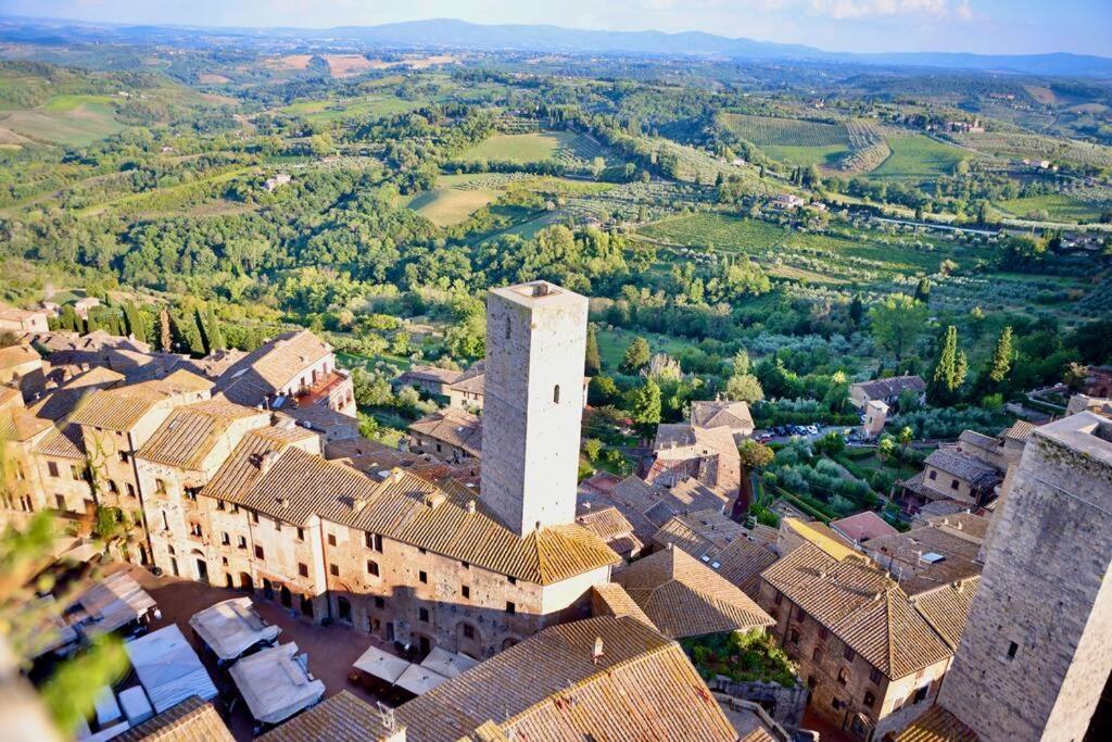 Lovely 2 Bedroom In San Gimignano Historic Center Extérieur photo