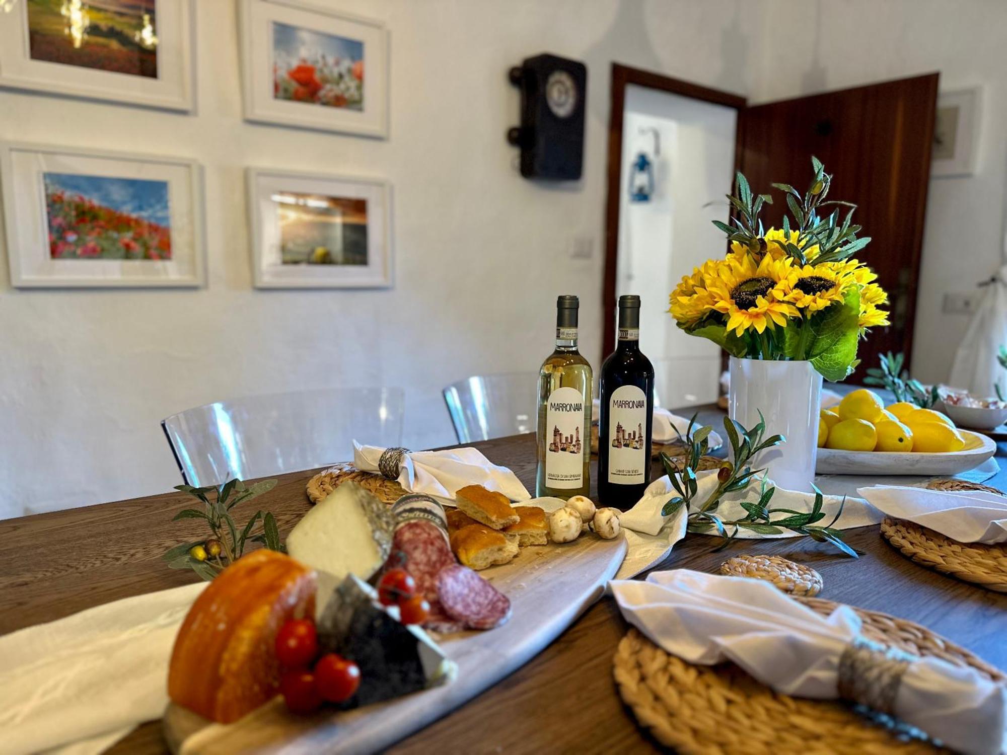 Lovely 2 Bedroom In San Gimignano Historic Center Extérieur photo