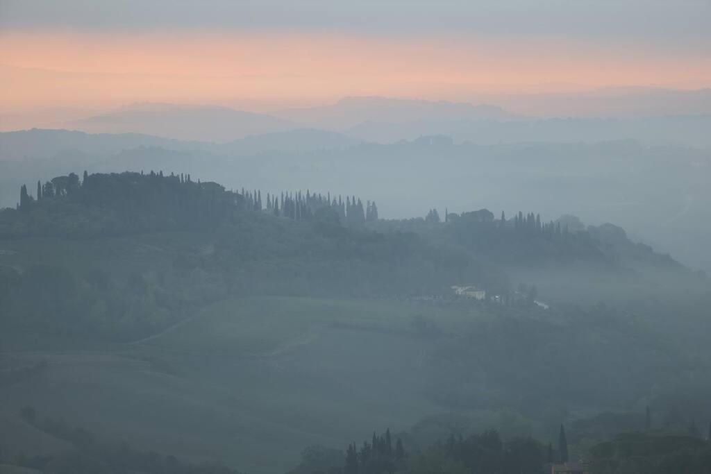 Lovely 2 Bedroom In San Gimignano Historic Center Extérieur photo